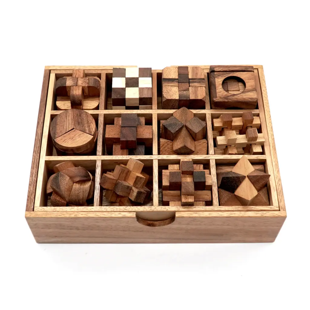 12 Games in a wooden Box with logo laser Rock Mortion